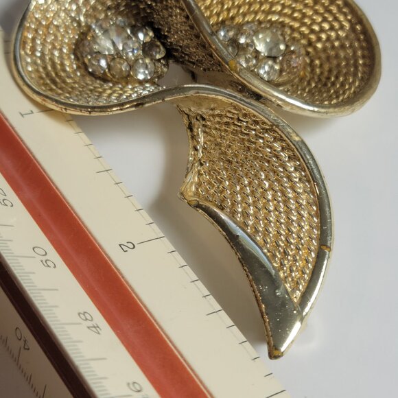 Modernistic Bow with Rhinestones Gold Plated over Rhodium Statement Brooch Unsig - Picture 4 of 7